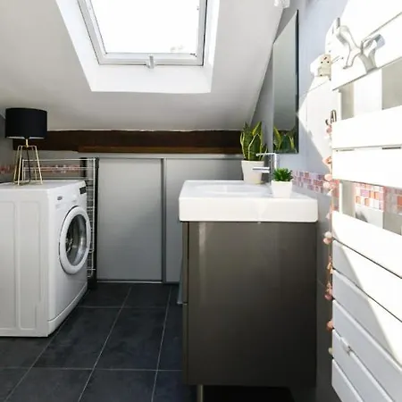 Cozy Apt Near Jardin Du Luxembourg Parigi